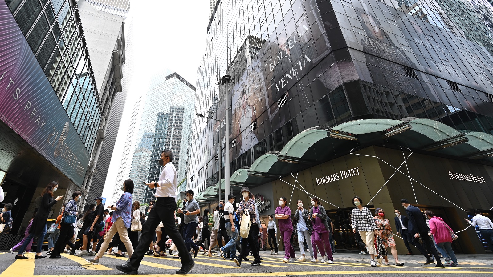 内地游客消费券影响_香港现时点购物商城_香港奢侈品零售业复苏