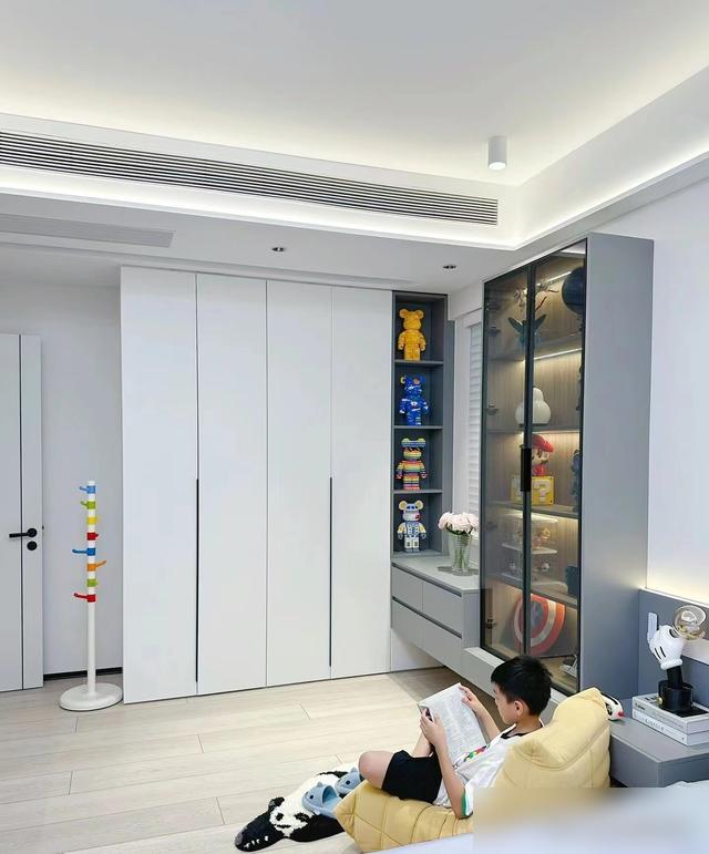 儿童房收纳空间设计_什么是ins风儿童房_儿童房装修实用设计
