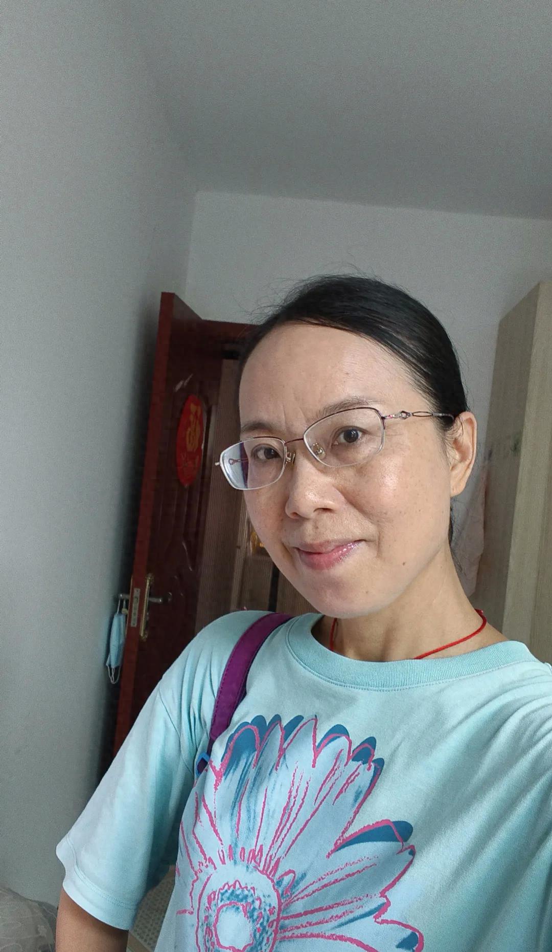 征婚启事条件明确_文登有个人女征婚信息图片_更年期女性征婚要求