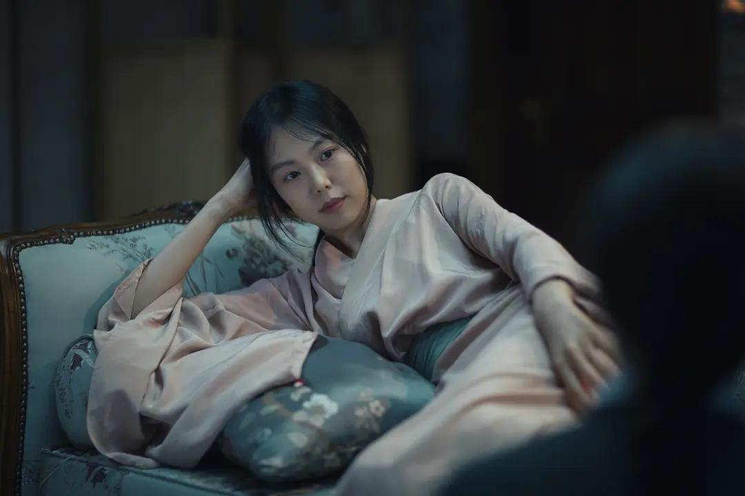 韩国颜值美女限制电影_韩国限制级电影推荐_探讨人性社会问题电影
