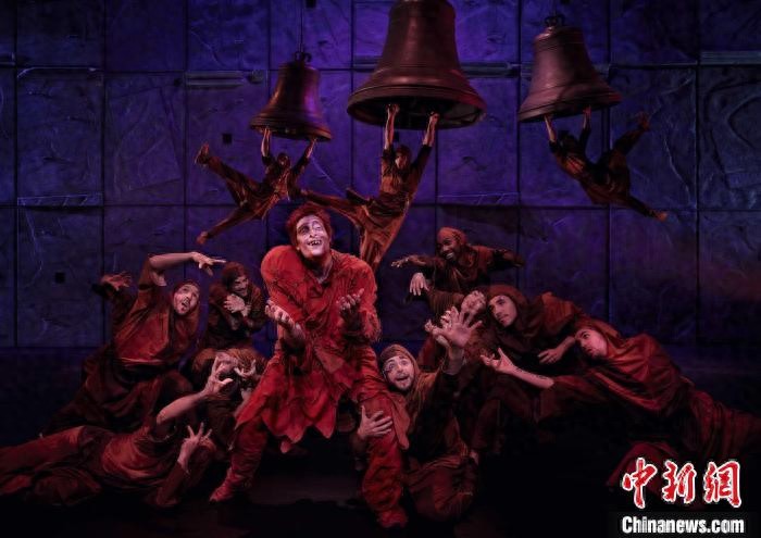 维克多雨果音乐剧改编_巴黎圣母院音乐剧1998_法语原版音乐剧巴黎圣母院