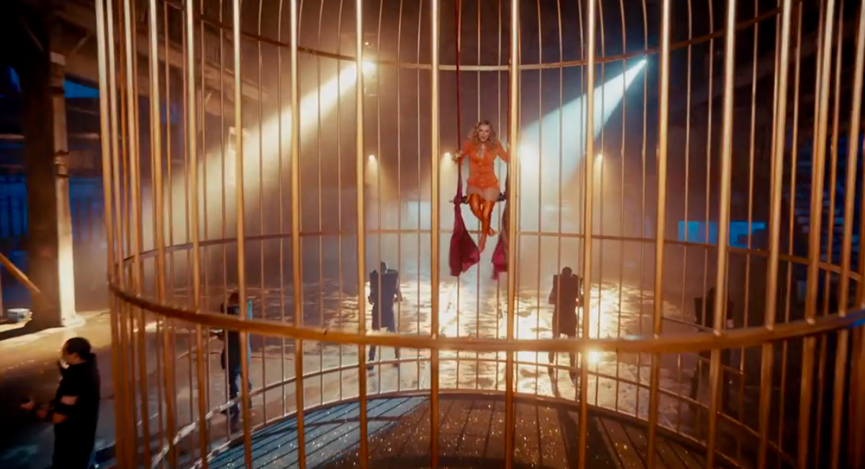 霉霉MV彩蛋详解_泰勒斯威夫特mv有什么特点_霉霉Look What You Made Me DoMV解析