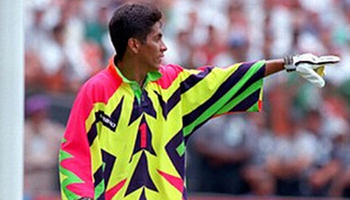 最糟糕的守门员球衣设计_门将有必要买防撞服吗_史上最丑门将球衣