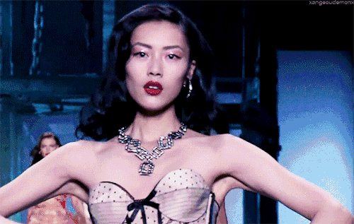 崔始源看不上刘雯豆瓣_刘雯模特成就_刘雯超模之路