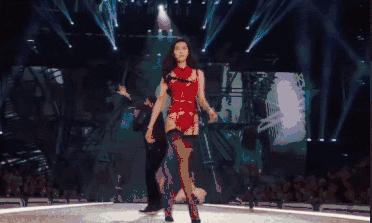 刘雯模特成就_崔始源看不上刘雯豆瓣_刘雯超模之路