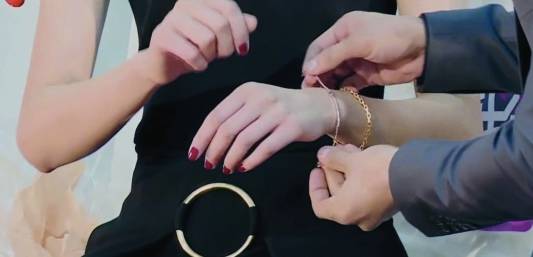 刘雯模特成就_崔始源看不上刘雯豆瓣_刘雯超模之路