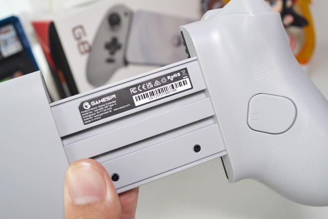 G8游戏手柄霍尔摇杆特性_小鸡手柄g3使用说明书_盖世小鸡G8射手座Type-C游戏手柄评测