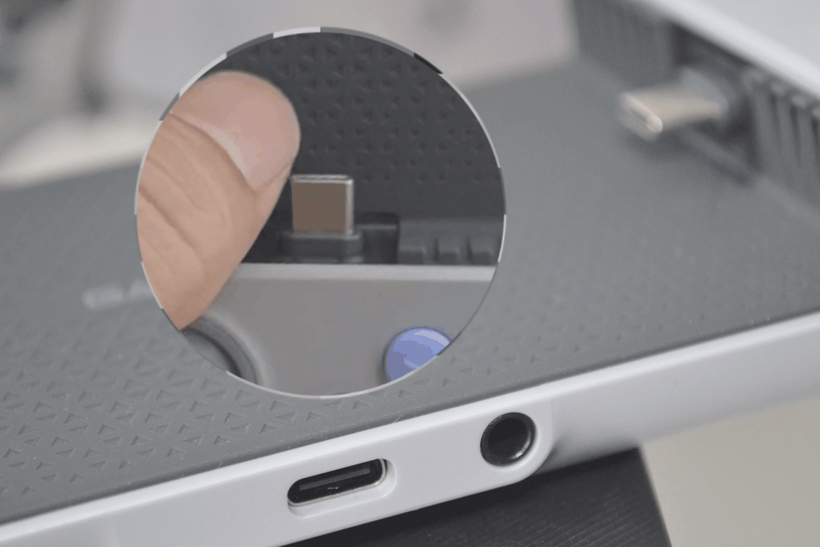 G8游戏手柄霍尔摇杆特性_盖世小鸡G8射手座Type-C游戏手柄评测_小鸡手柄g3使用说明书