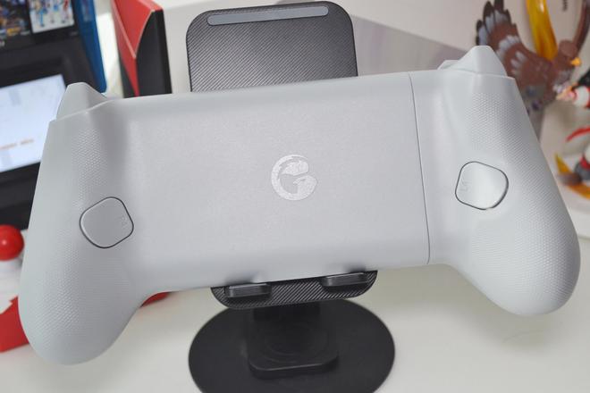 小鸡手柄g3使用说明书_盖世小鸡G8射手座Type-C游戏手柄评测_G8游戏手柄霍尔摇杆特性