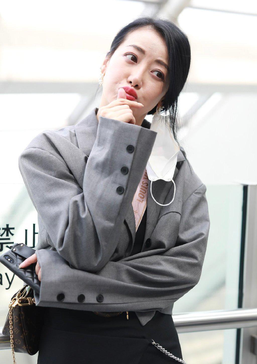 倚天2私服,还有哪些电竞职业选手拥有传奇般的招牌英雄?