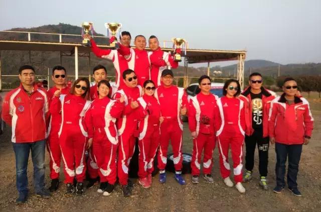 lols3世界总决赛冠军,edg每年全球总决赛的成绩?