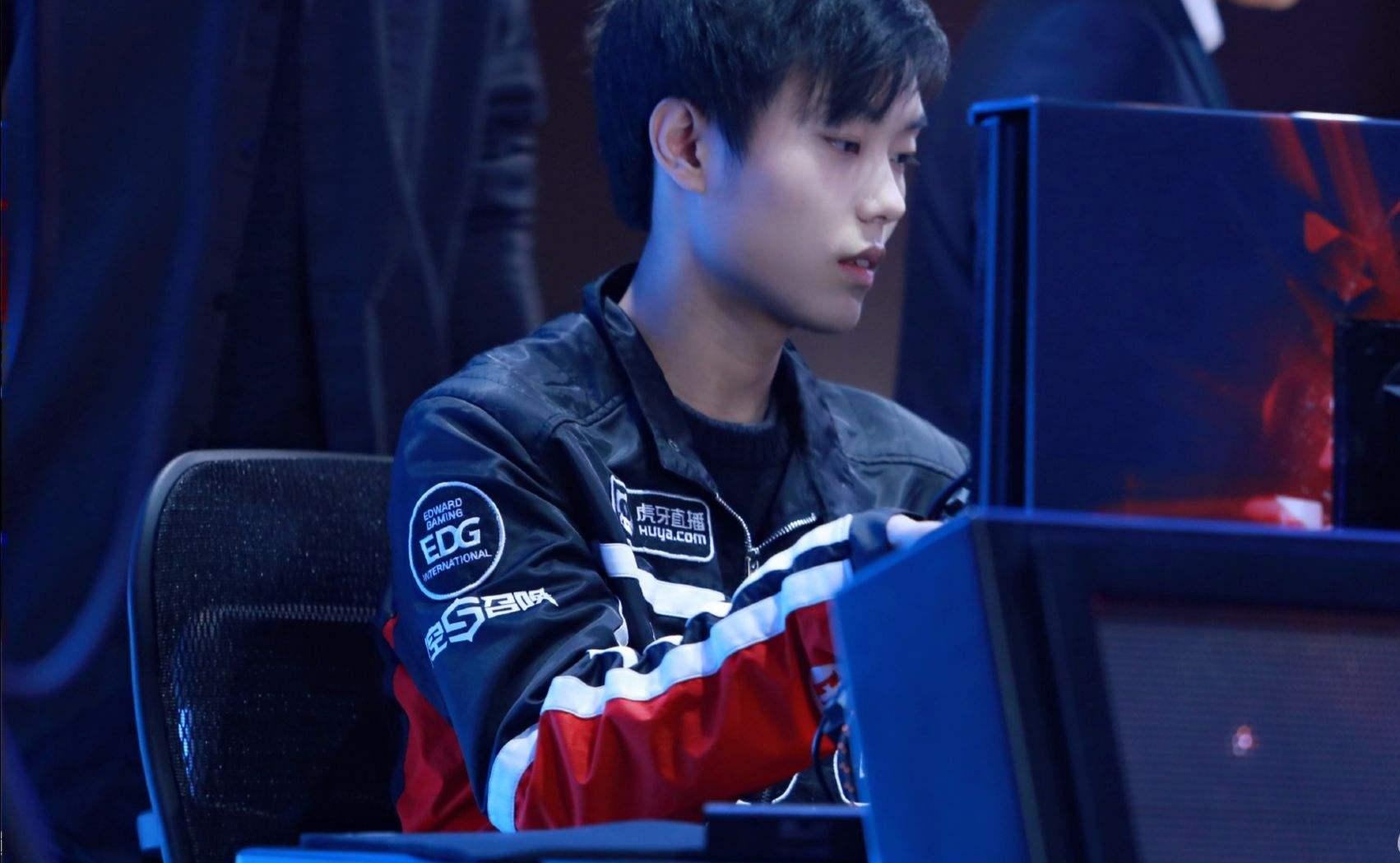 lol比赛直播,为什么直播不了英雄联盟?