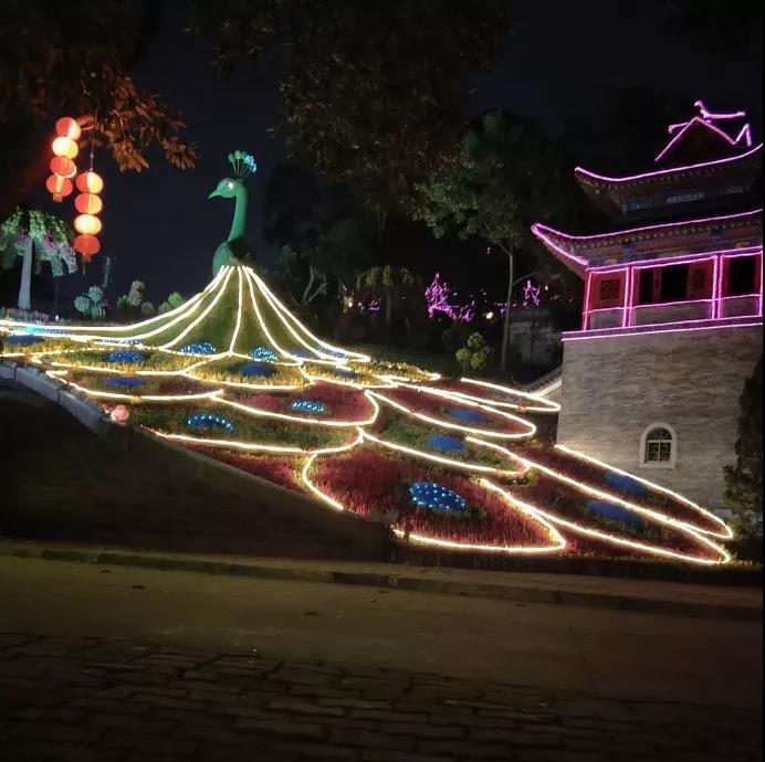 cf夜幕山庄,你的2018年书单里有哪些书?