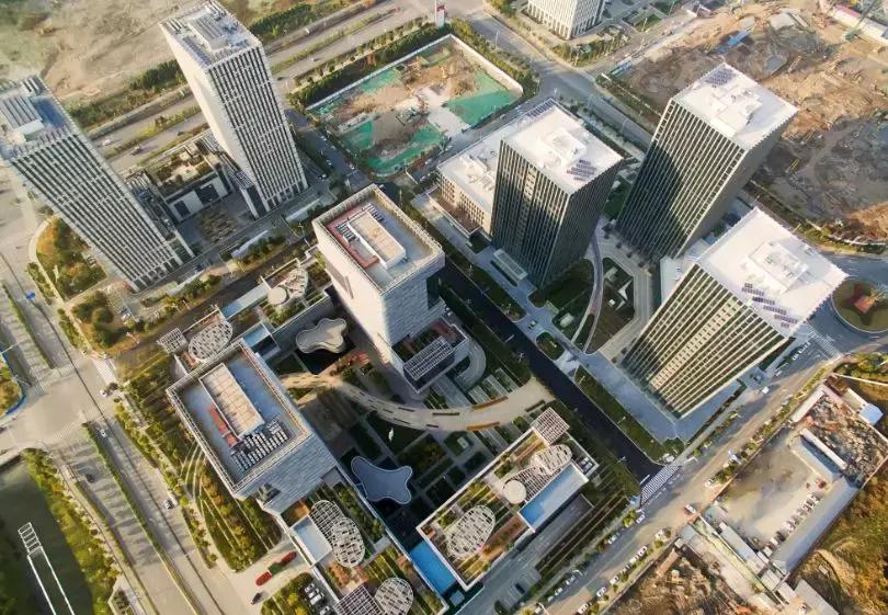 dnf新区,热血传奇是个什么样的游戏?