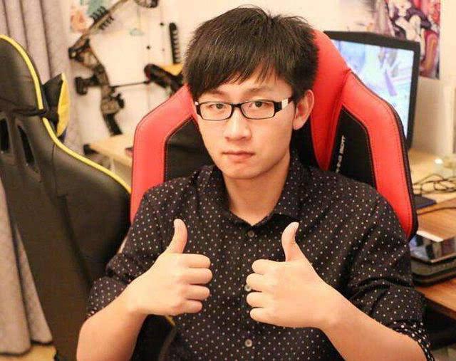 cf狙神,穿越火线CFPL全明星比赛70kg今年还能拿到狙神的荣誉吗
