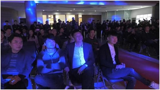 youxi.vip.qq.com,有哪些软件能下载破解游戏?