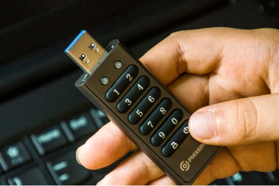 u盘文件夹加密方法_Windows系统BitLocker加密U盘教程_u盘提示有写保护怎么办