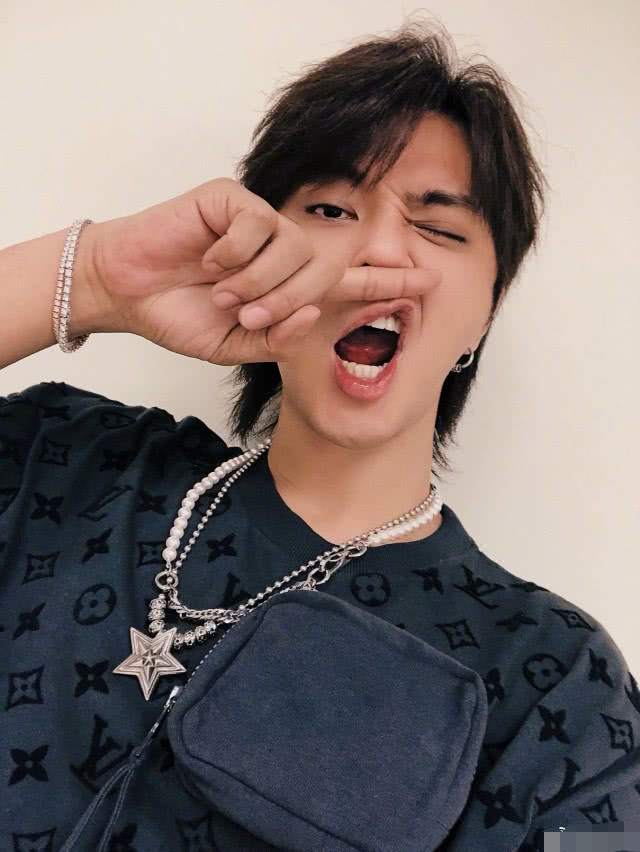 罗志祥微博那个视频是用什么软件_罗志祥周扬青分手丑闻_周扬青爆料罗志祥出轨细节