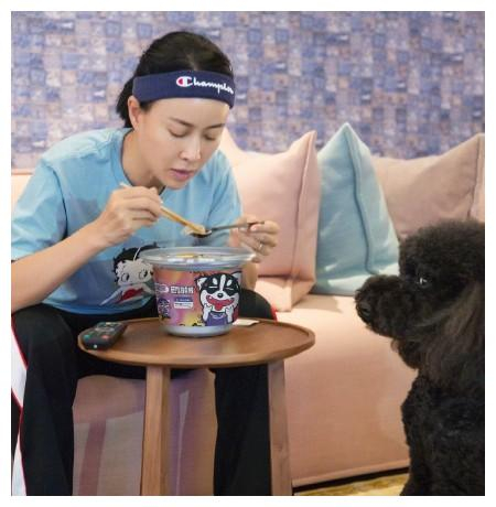 下一季《中国好声音》导师人选成话题,那英有望“王者归来”?