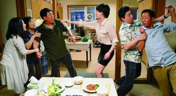 国产电视剧限制级 韩国引进剧评价 中国家庭情感剧差异_韩国电视剧初恋主题曲