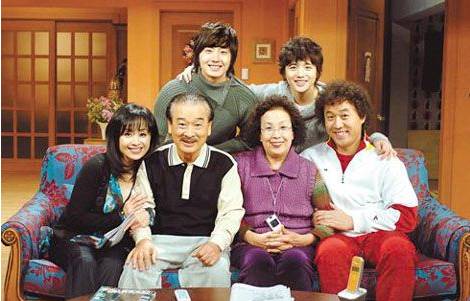 韩国电视剧初恋主题曲_国产电视剧限制级 韩国引进剧评价 中国家庭情感剧差异