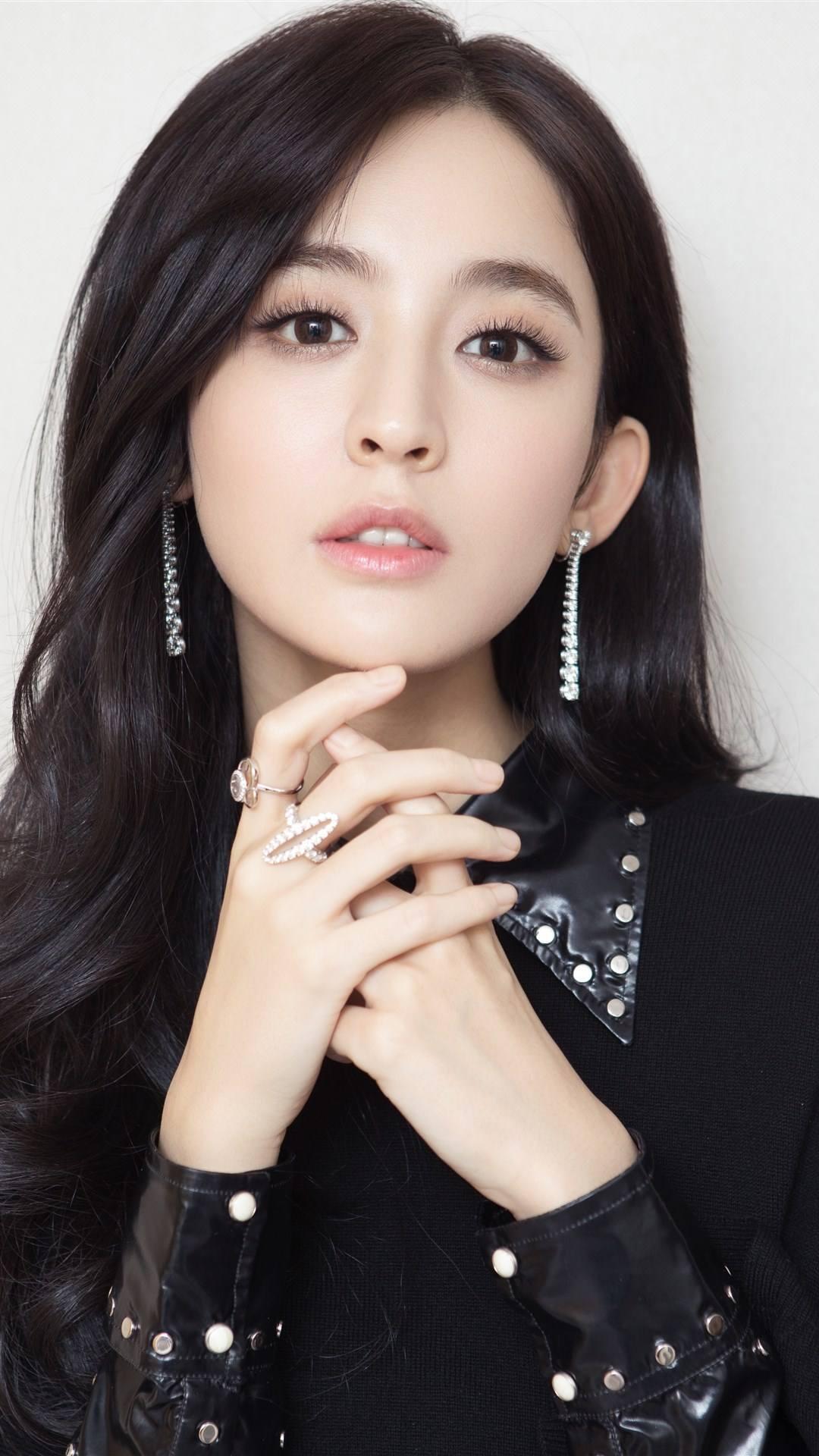 吴亦凡绯闻女友名单_吴亦凡代言品牌解约事件_吴亦凡真的喜欢过小g娜