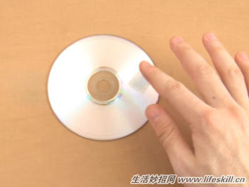 光盘里的视频如何拷贝到电脑_光盘划痕处理技巧_光盘修复方法
