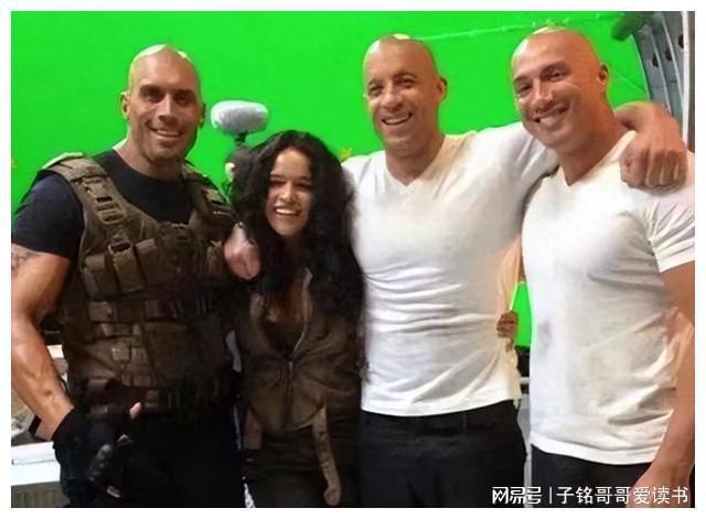 成龙替身钱嘉乐_a计划给成龙替身的是谁_替身演员