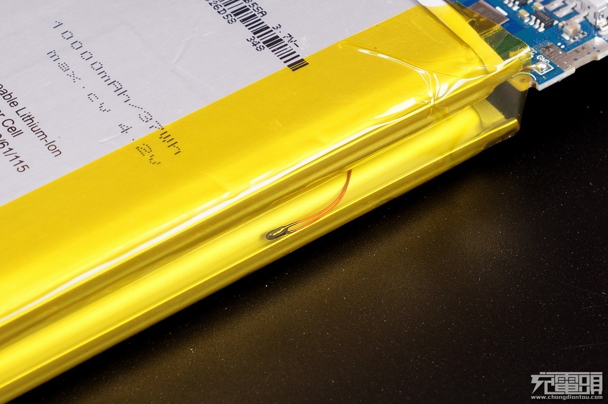 小米移动电源2C 20000mAh_小米移动电源2C 20000评测_小米移动电源2验证真假