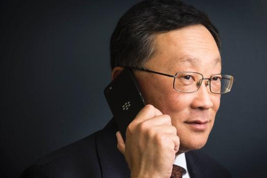 黑莓手机停止生产_黑莓手机移动信号不好_黑莓软件服务营收增长
