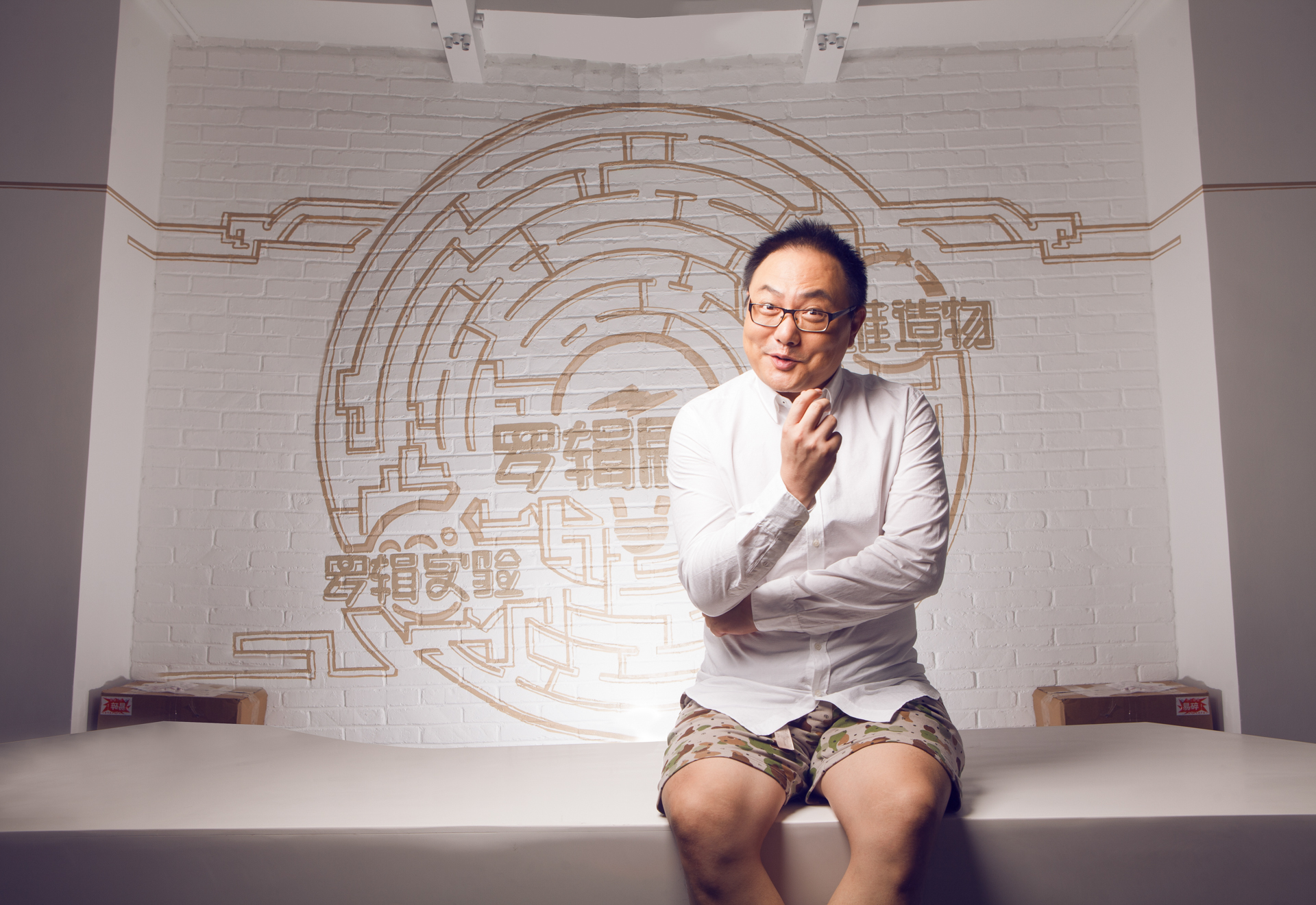 papi酱商业模式的困境_网红papi酱首单广告拍出2200万_papi酱罗振宇退出投资