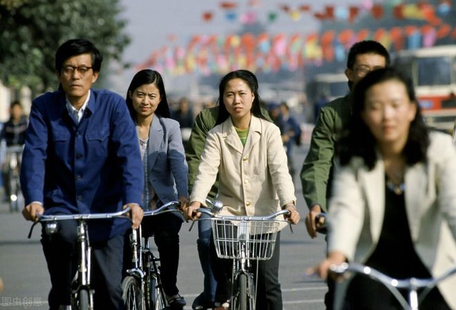多次博弈与信任关系_中国人的信任游戏_社会信任度下降原因