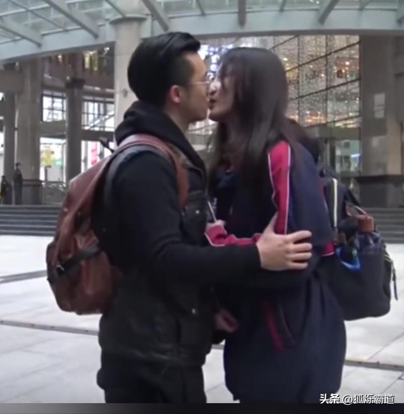 外国男子随机亲吻中国女孩_美国街头与陌生人接吻全集_中国街头亲吻挑战