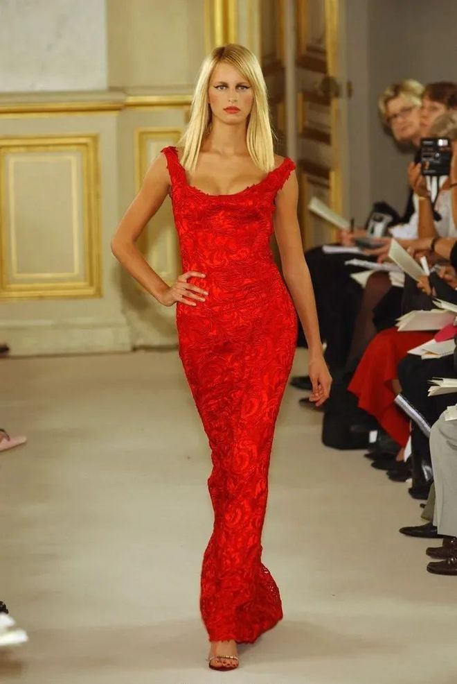 超模大kk个人资料_Karolina Kurkova 早年经历_维密天使大KK职业生涯
