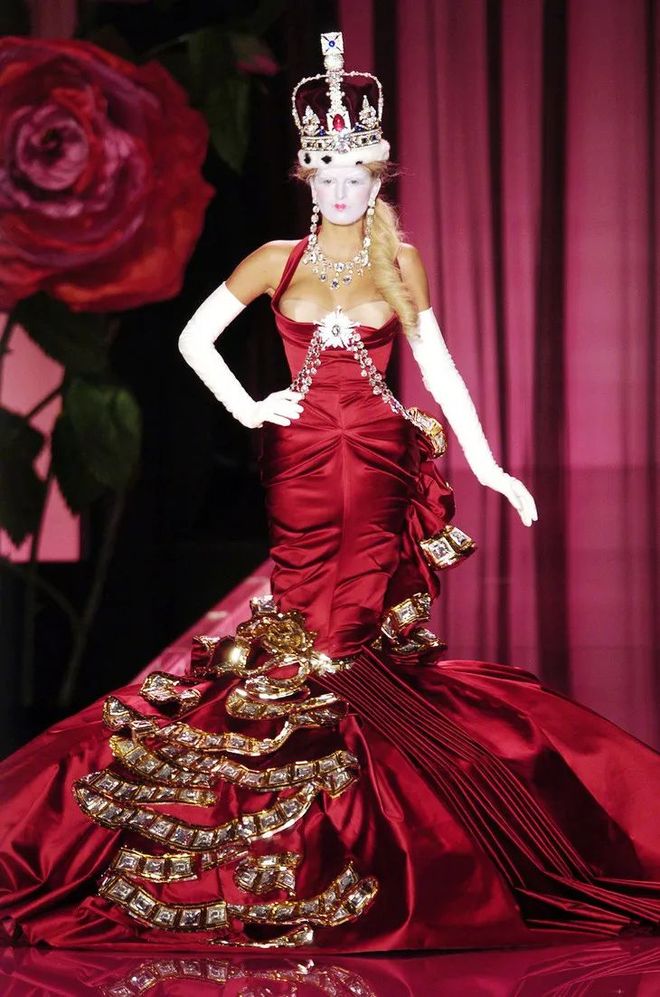 超模大kk个人资料_Karolina Kurkova 早年经历_维密天使大KK职业生涯