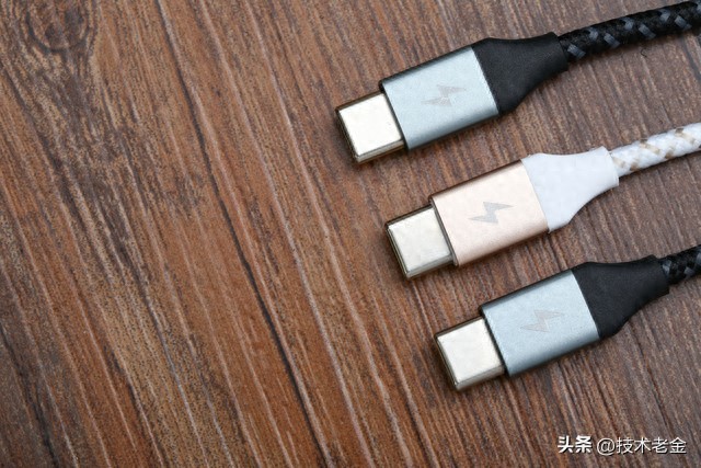 手机快充协议_手机充电器实物图讲解_数据线快充作用