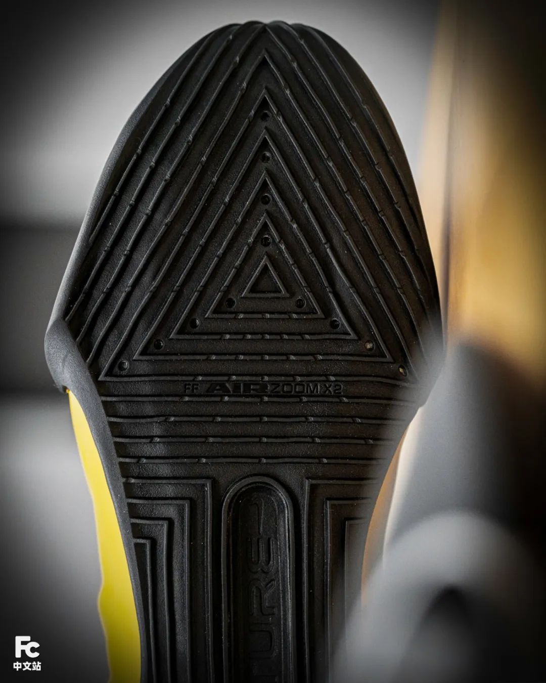 Nike G.T. Future release date_Nike G.T. Future review_耐克回到未来简版