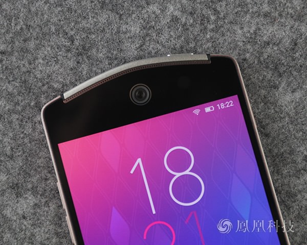 美图手机V4外观设计_美图v4能不能用电信卡_美图手机V4评测