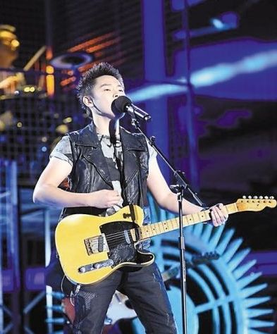 中国好声音东北学员名单_美国好声音冠军歌曲_梁博中国好声音冠军